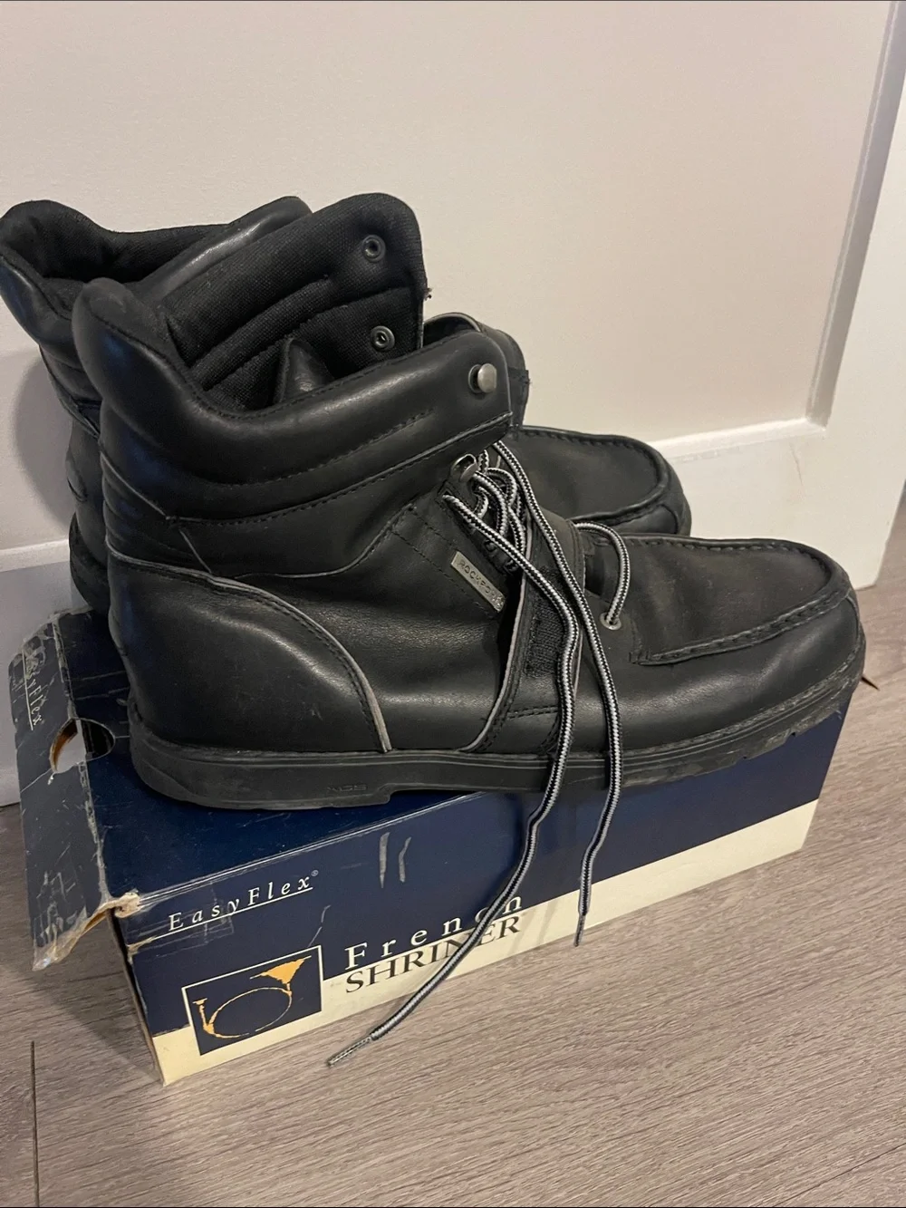 Buckle work boots